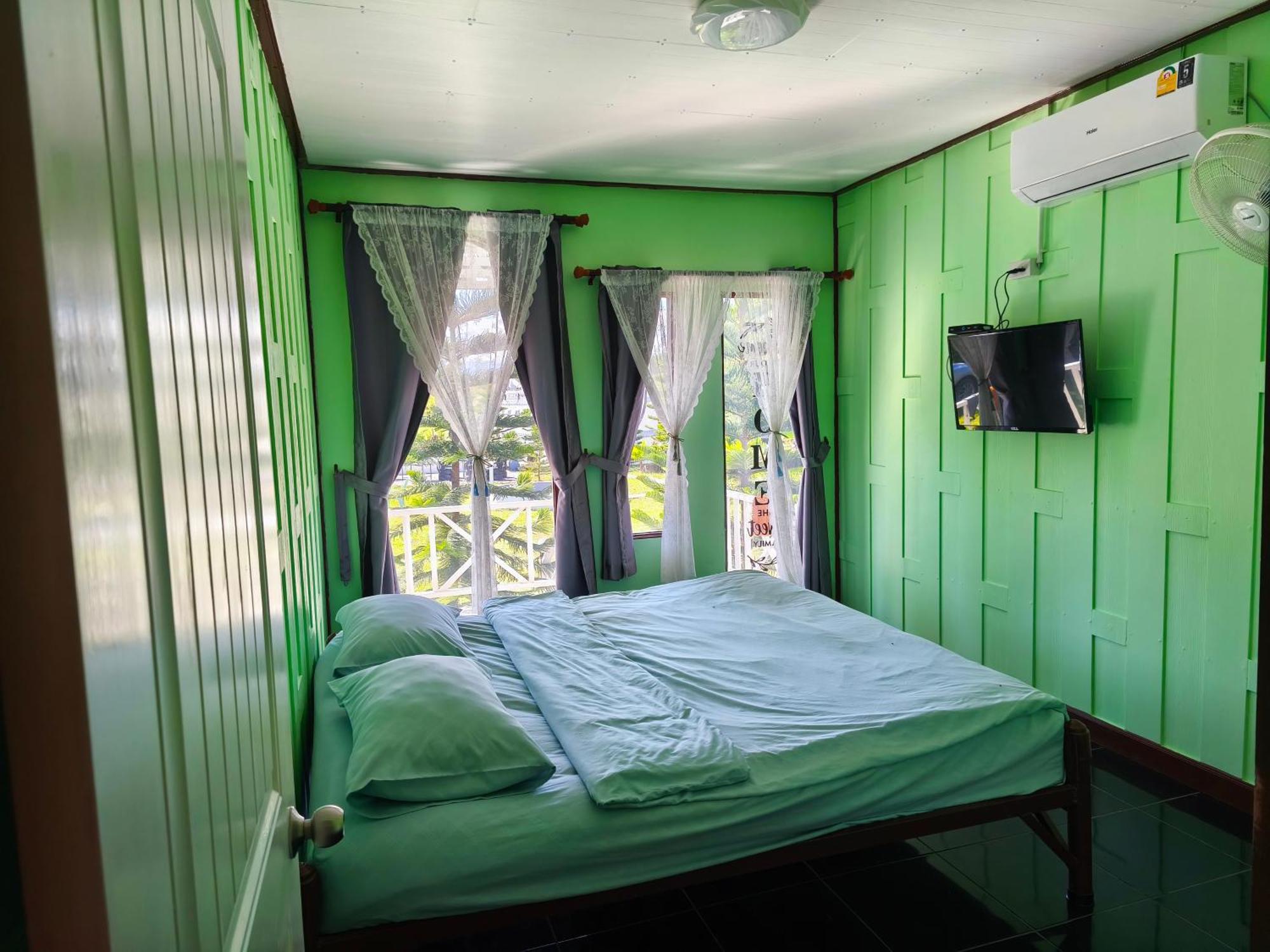 Boat And House Resort Khao Kho Bagian luar foto