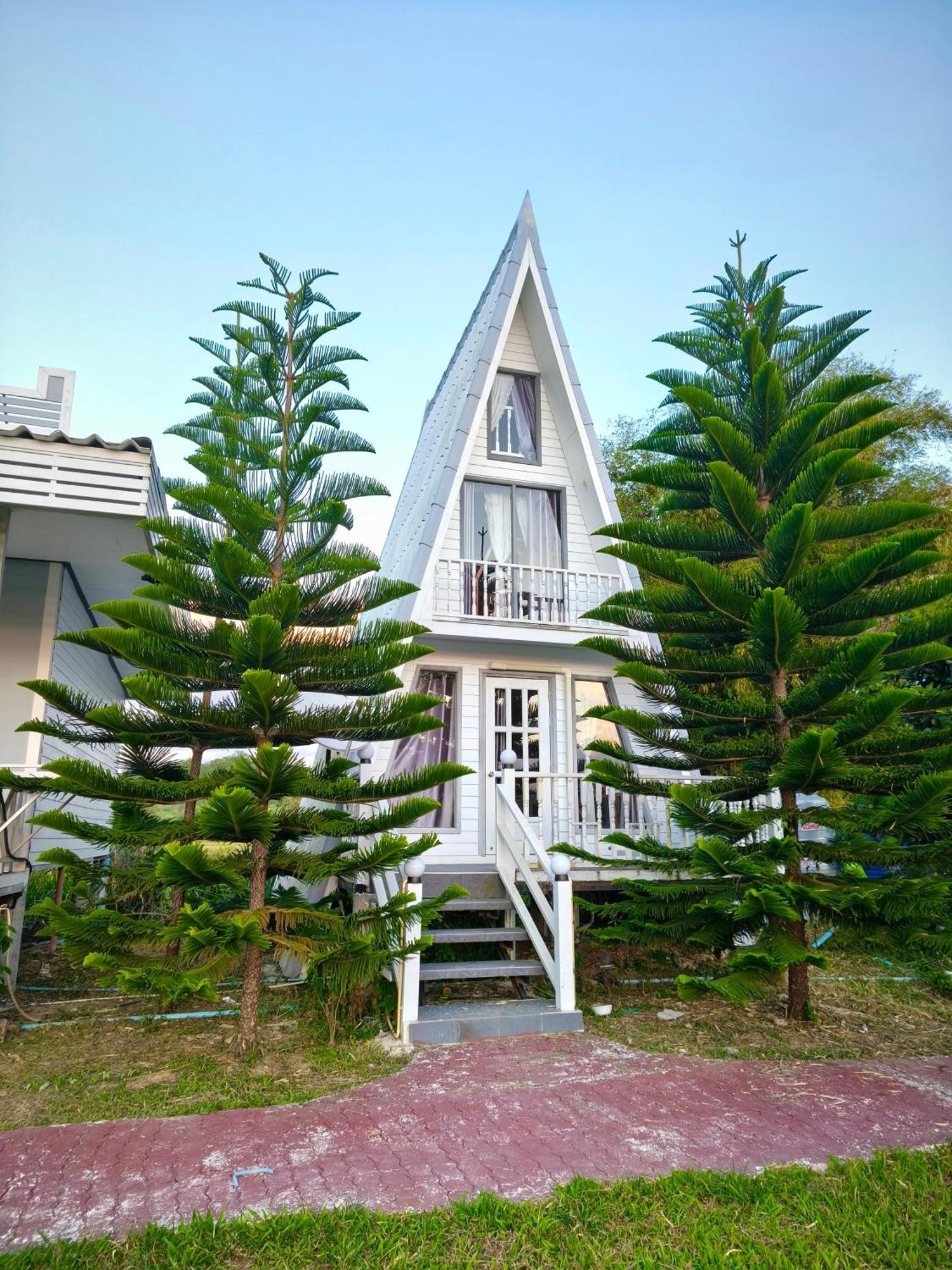 Boat And House Resort Khao Kho Bagian luar foto