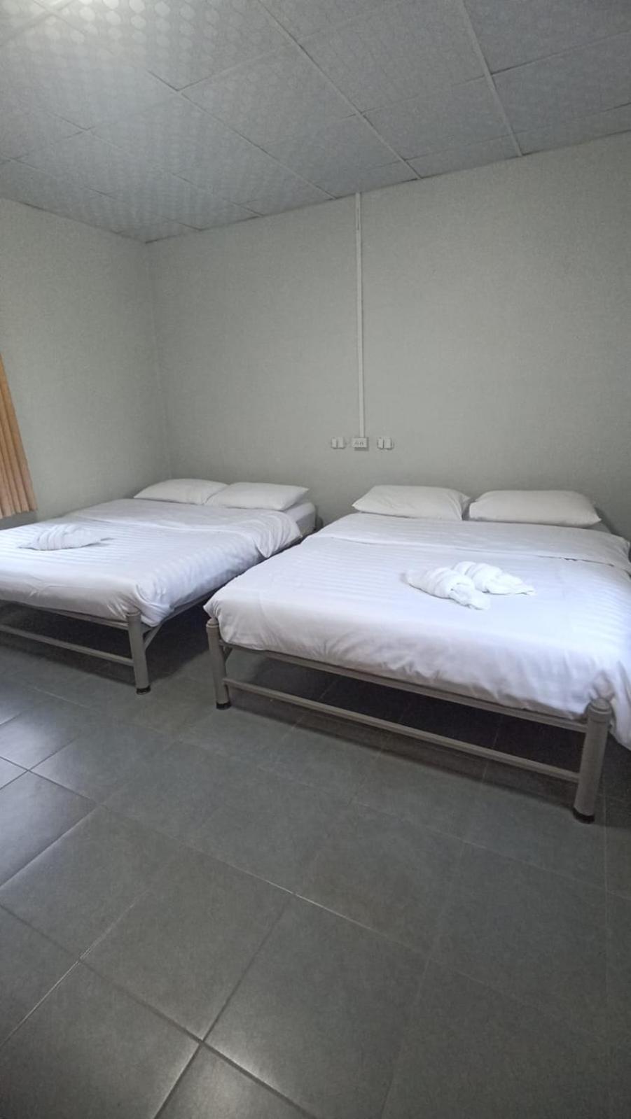 Boat And House Resort Khao Kho Bagian luar foto
